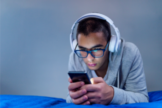 科技可以帮助预防青少年自杀吗？